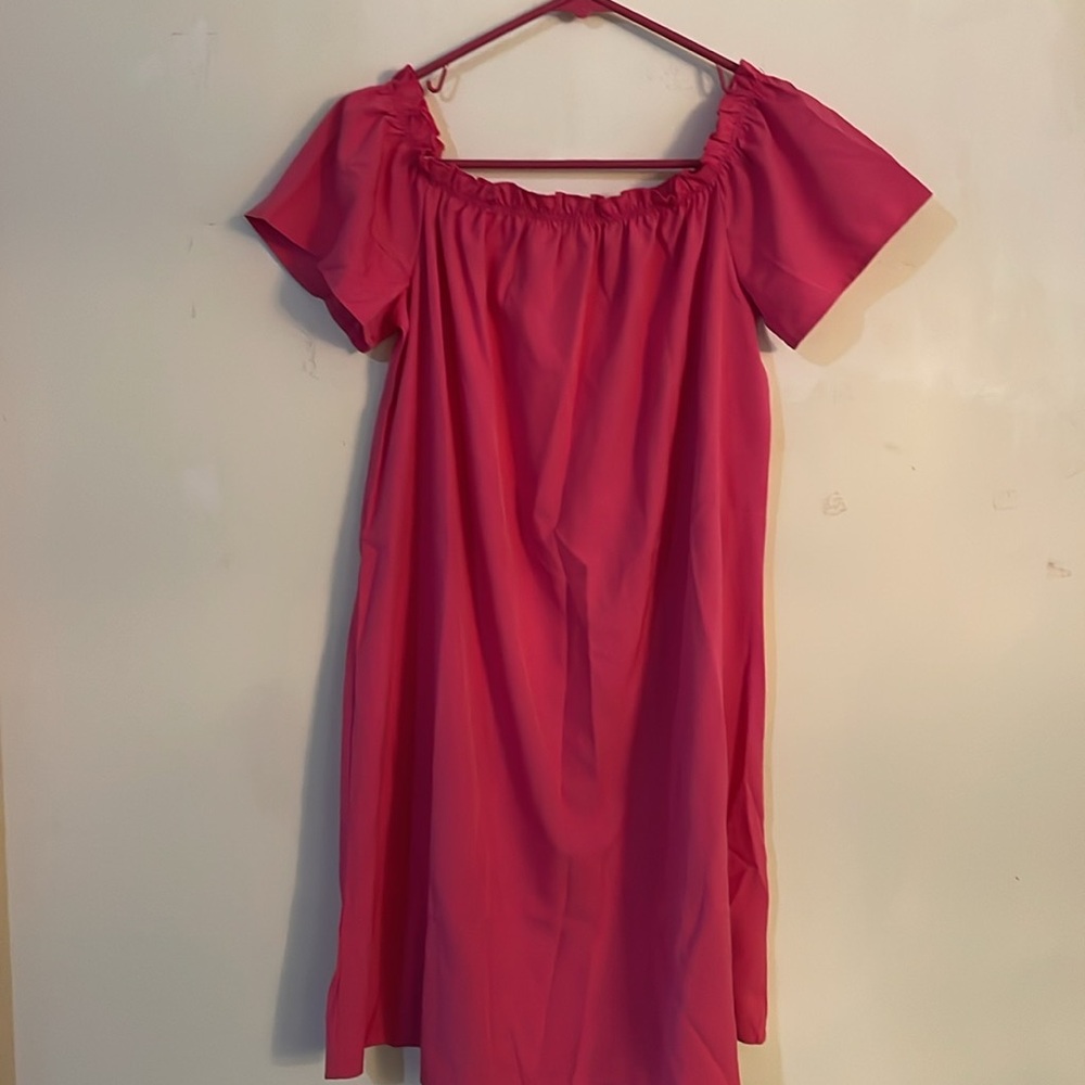 Elegant Pink Off-Shoulder Dress - Picture 7 of 10